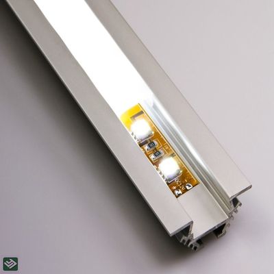 El polvo del canal del estilo LED de U cubrió los perfiles de aluminio de la protuberancia